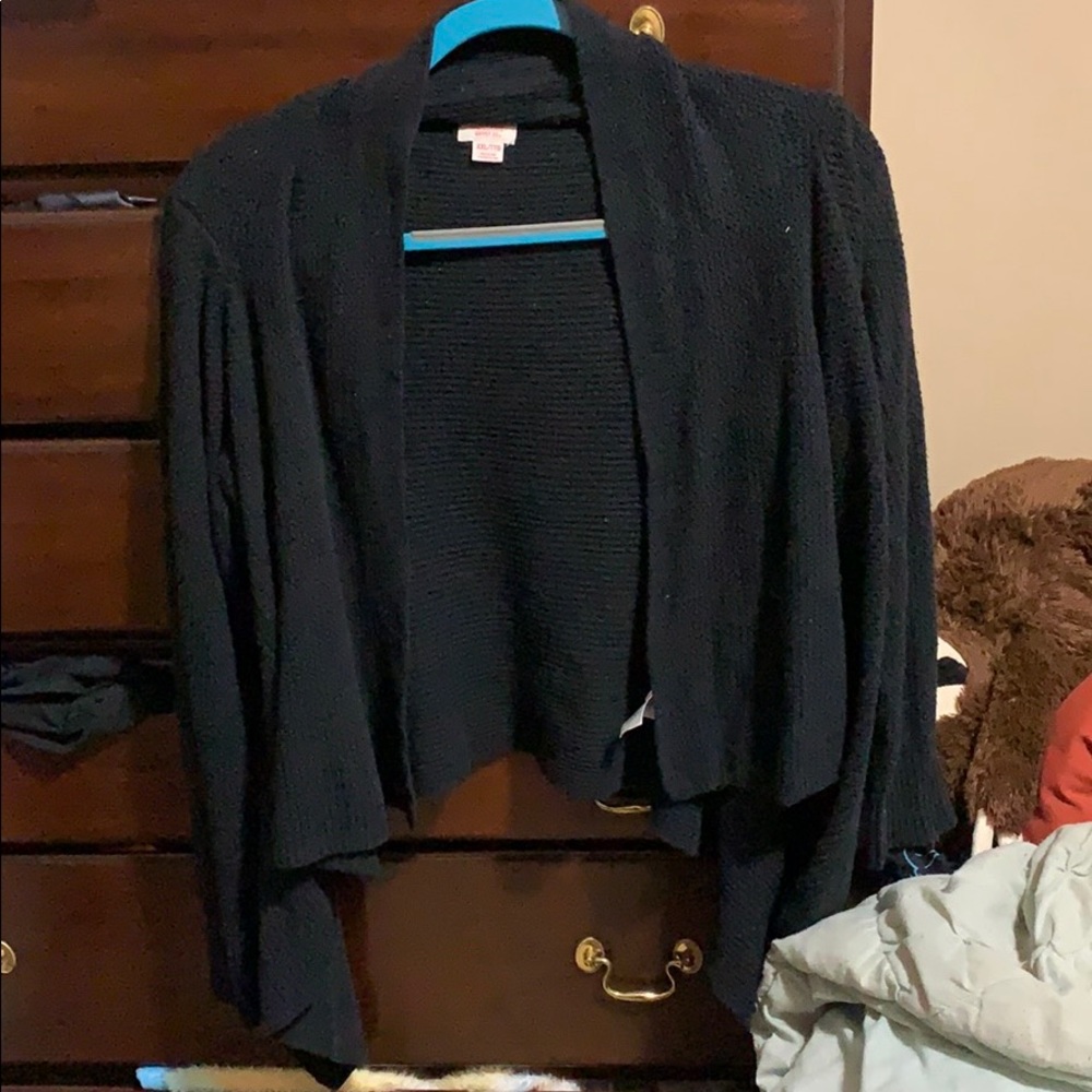 black hi-lo cardigan